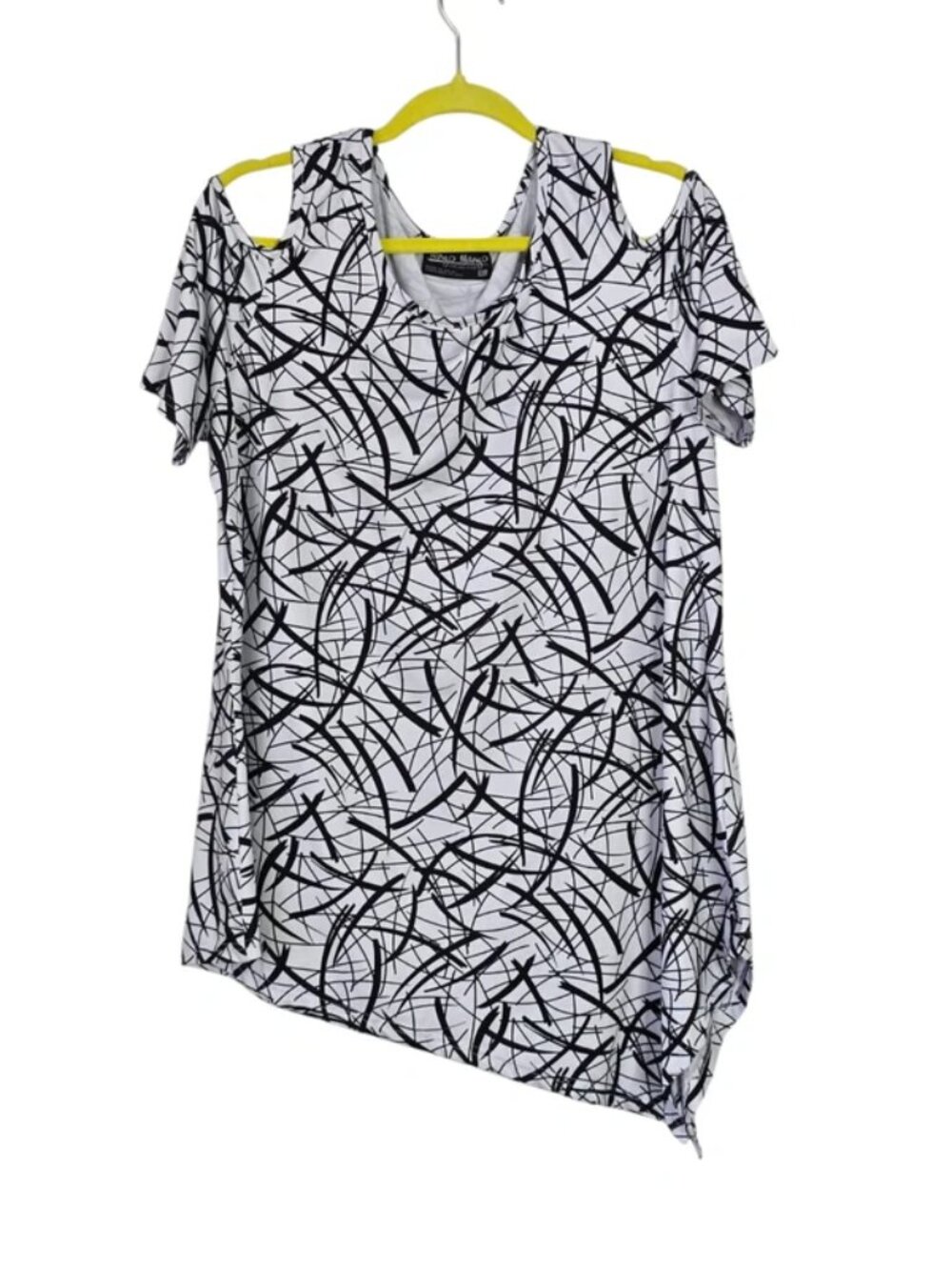 Tango Mango Women's Black & White Asymmetrical Open Shoulder Shirt Size XL